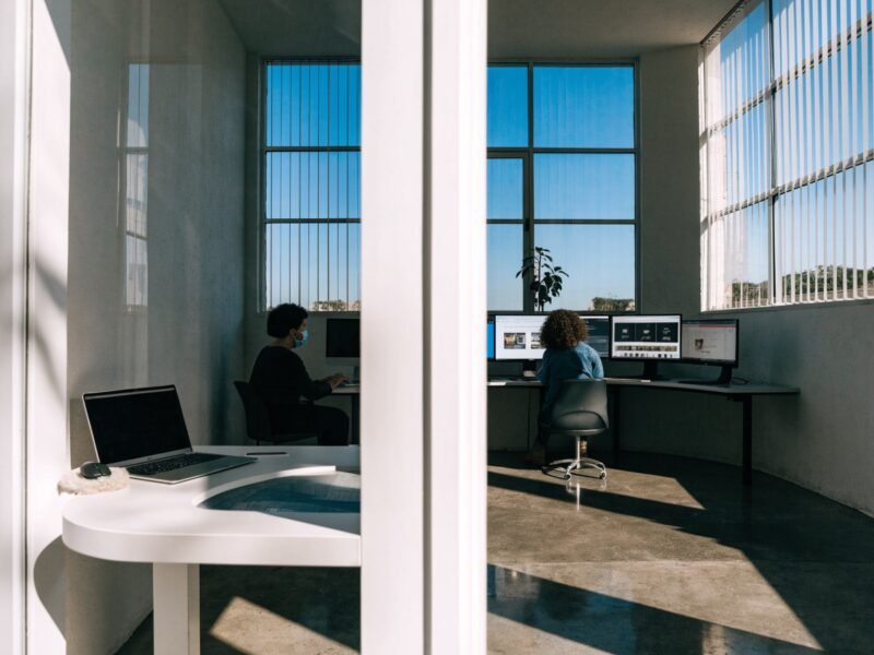 comparativo entre freelancer e agência para criação de websites em americana-sp